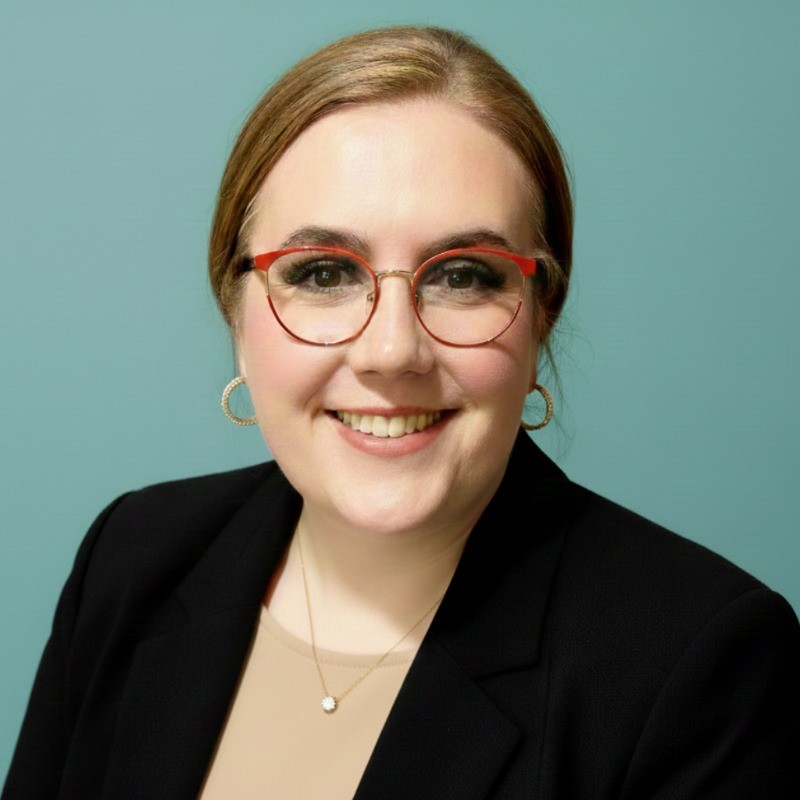 Portrait of Xesca Alabart, co-creator and CEO of EasySpecs